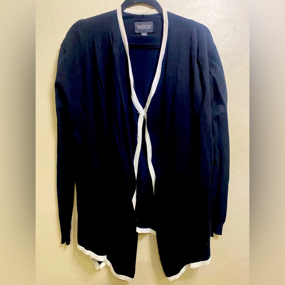White and black Geometrical Cardigan